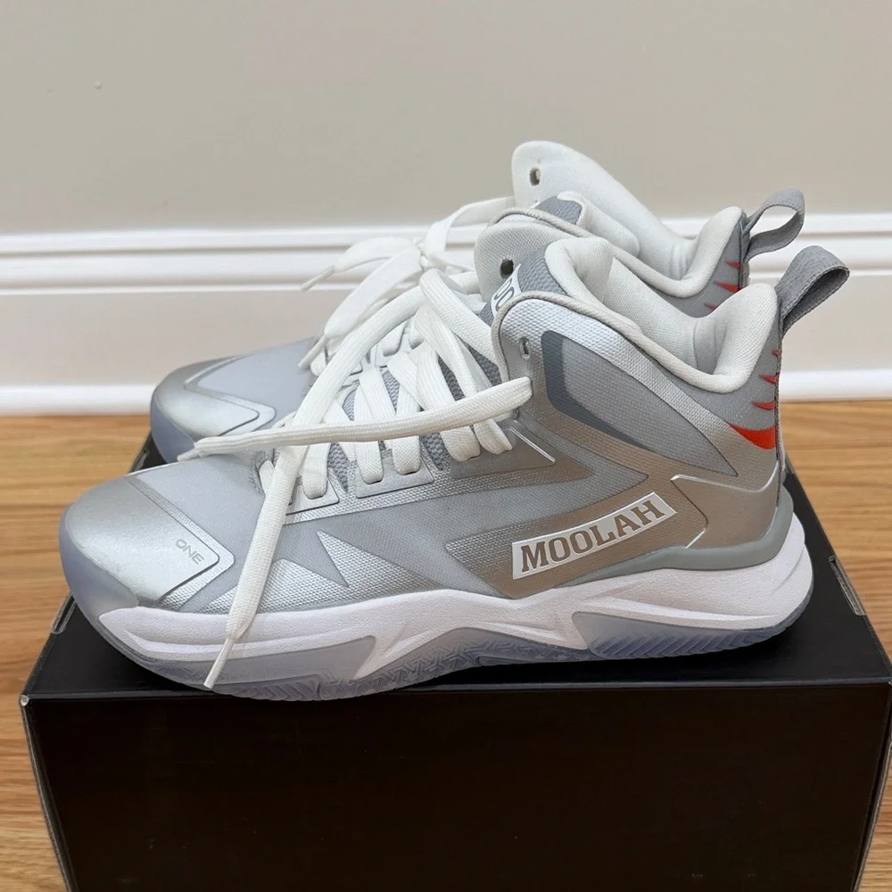 Moolah -triple double - womens size 9 brand new with box no lid